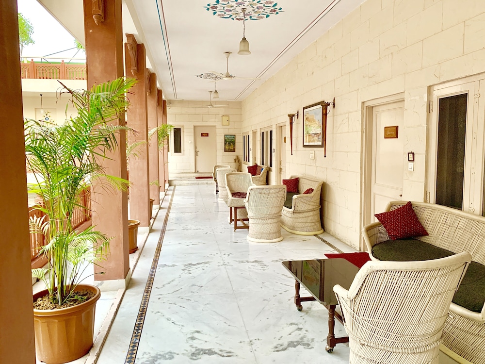SURYAA VILLA JAIPUR A CLASSIC HERITAGE HOTEL 108/134