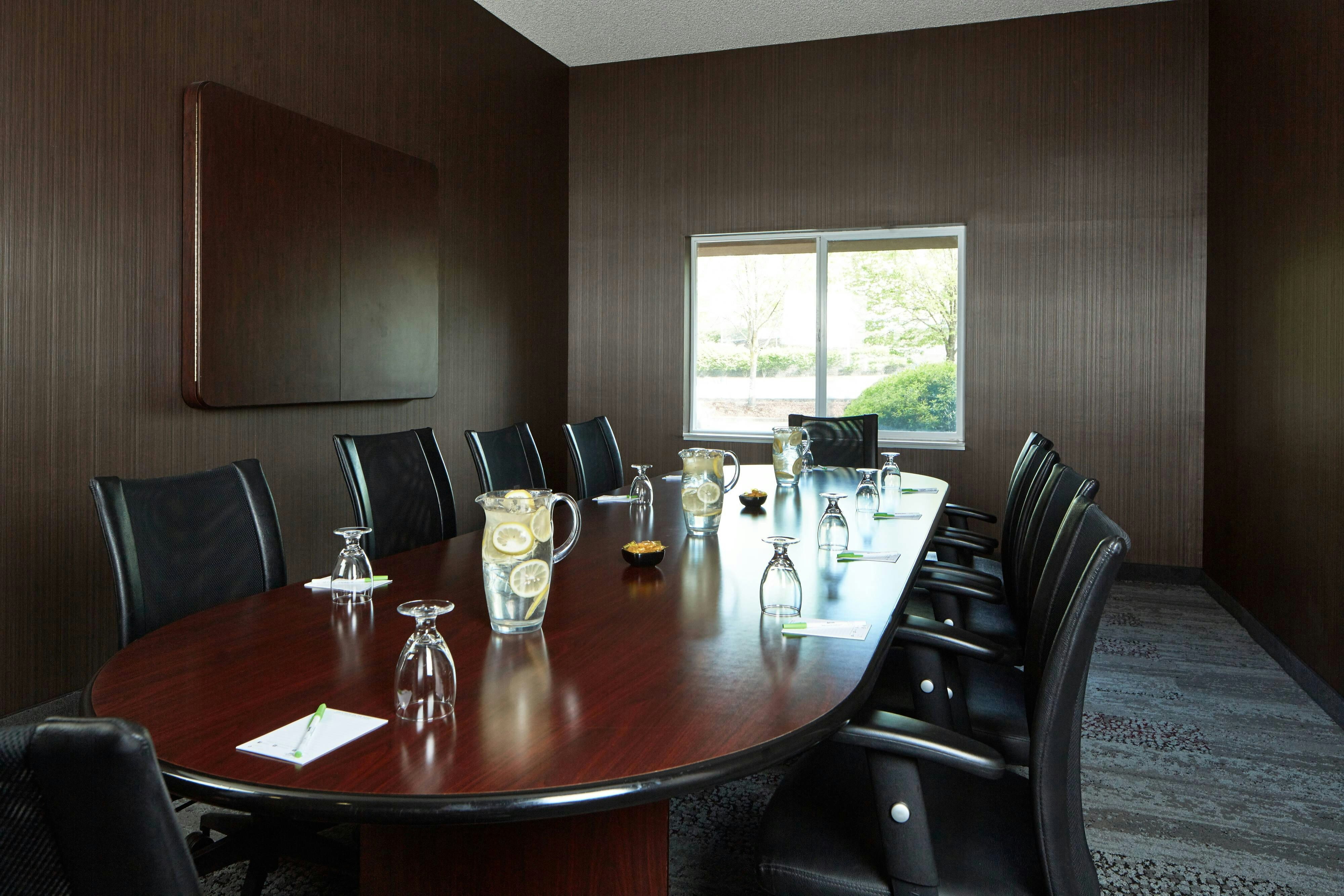 Courtyard By Marriott Portland Southeast Clackamas 16/19