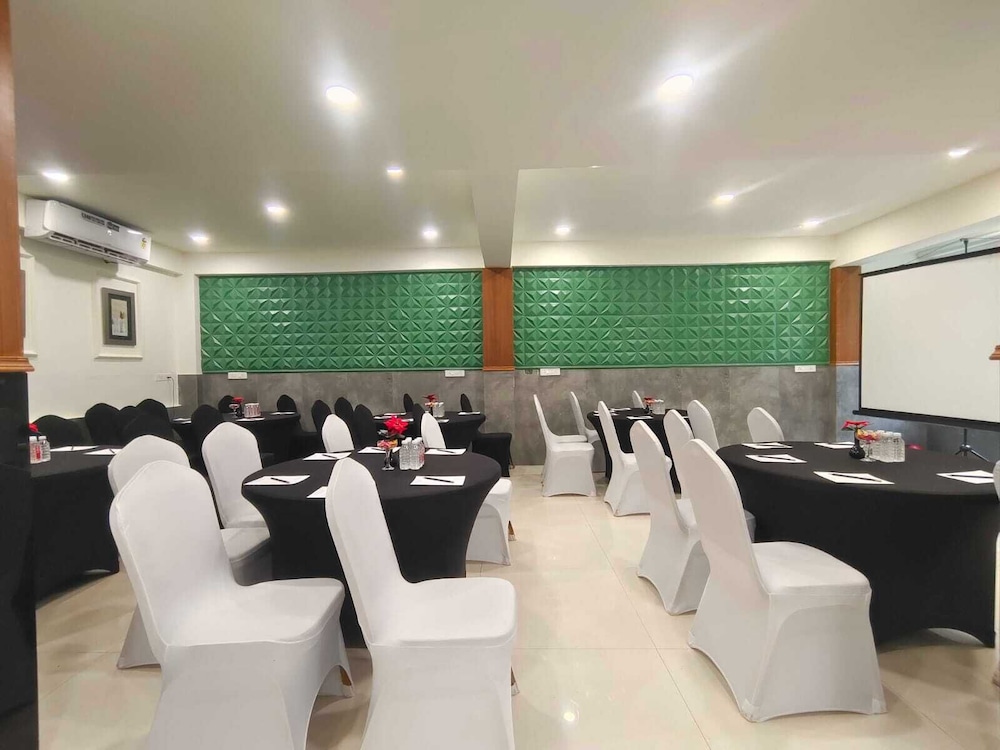 Grand Continent Anjuna A Sarovar Portico Affiliate Hotel 44/60