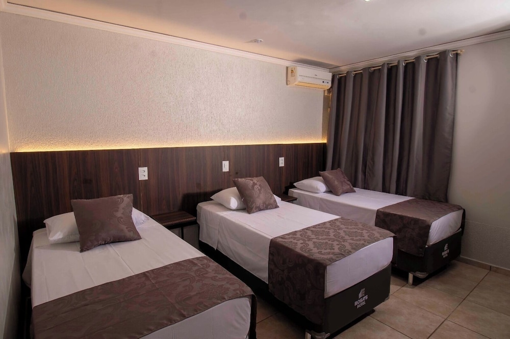 Rosas Hotel 14/58