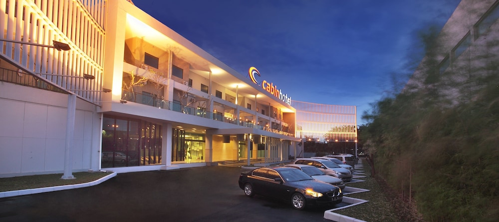 CABIN HOTEL 3/40
