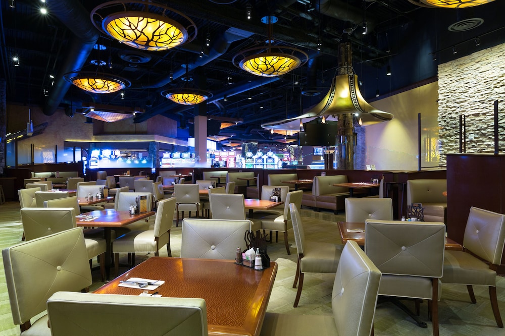 Silverton Casino Hotel 36/48