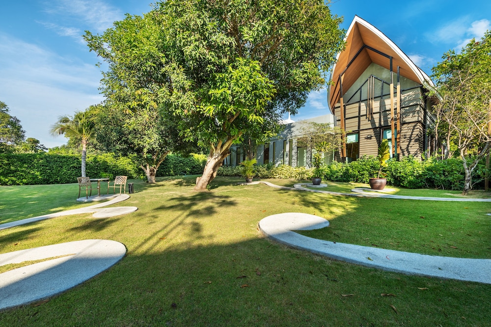 Phukalini Luxury Pool Villa And Onsen 66/69
