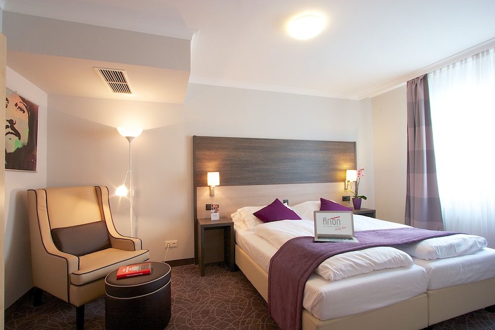 STANDARD, DOUBLE BED