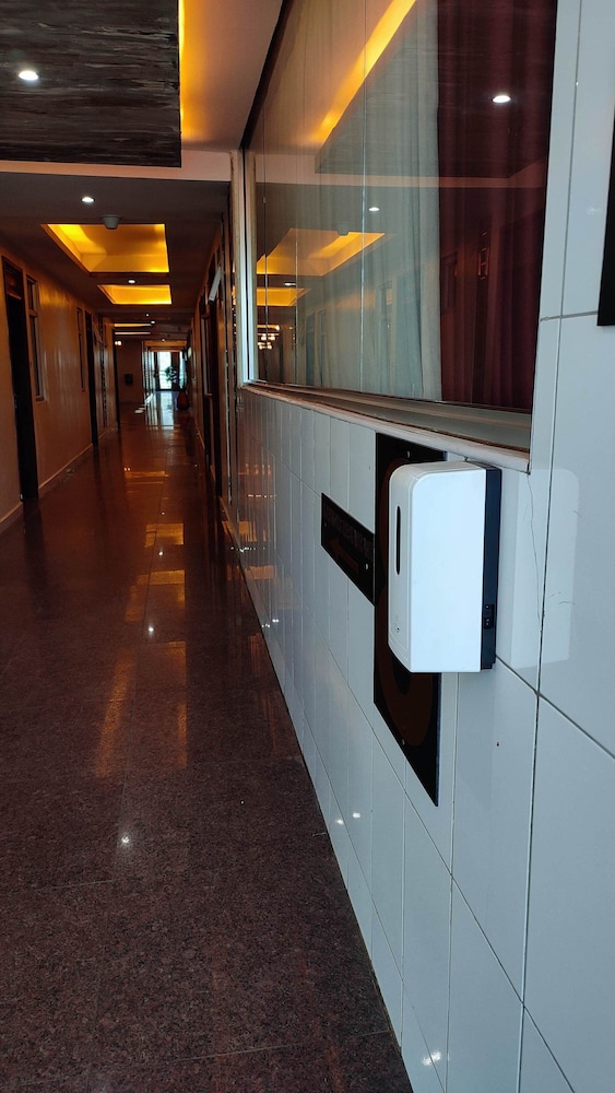Kooki Hotel 6/50