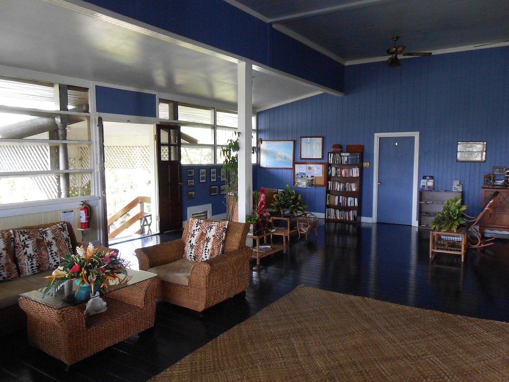 The Samoan Outrigger Hotel 31/50