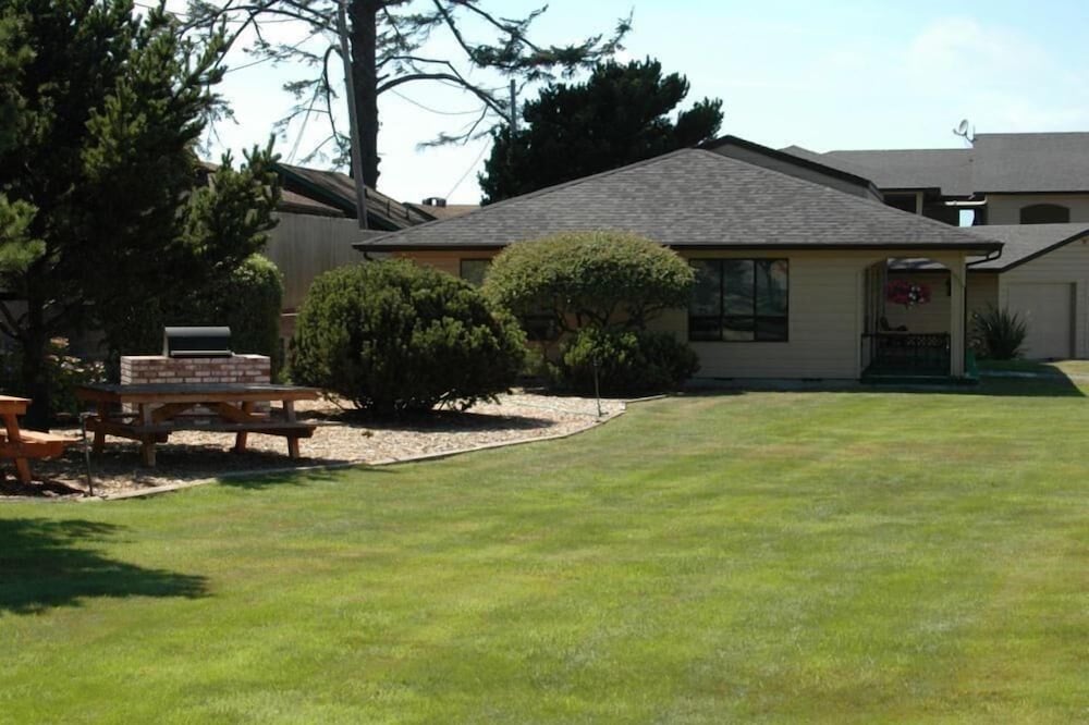 Gold Beach Inn 1/33