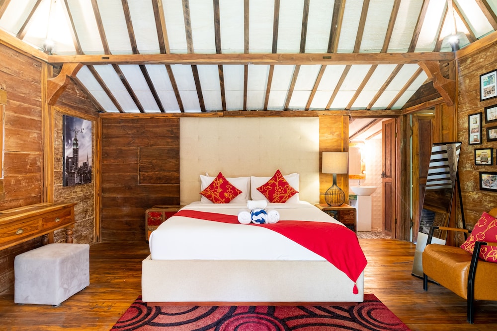 1 BEDROOM, HERITAGE, VILLA