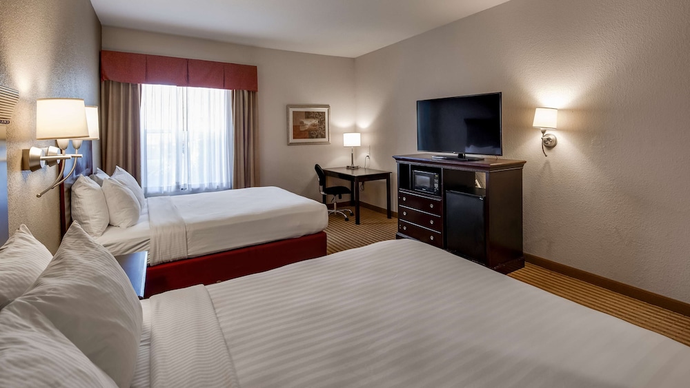 Best Western Plus Greenville South 11/41