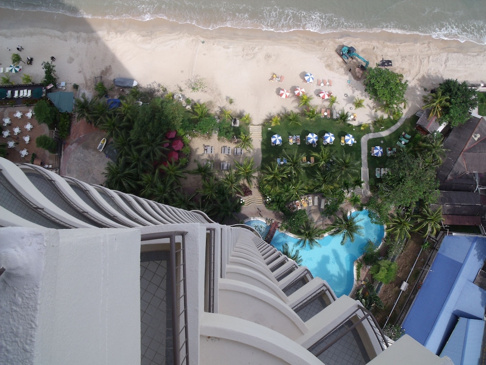 Rainbow Paradise Premium Resort @ Tanjung Bungah photo3