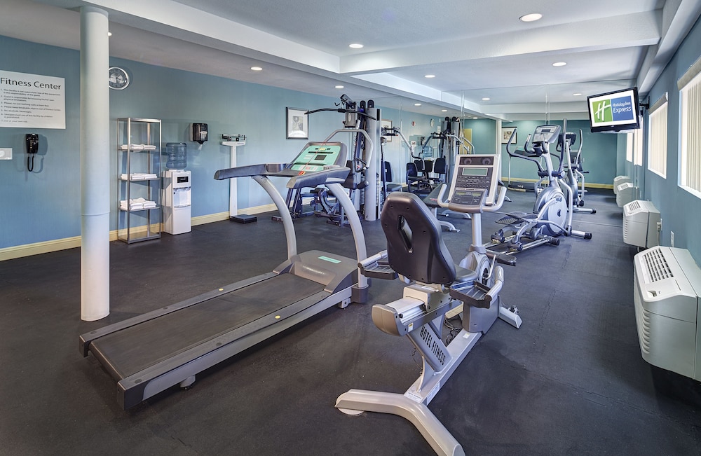 Holiday Inn Express San Diego South National City 44/73