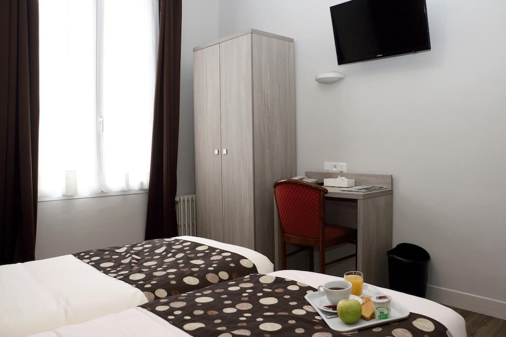 HOTEL DE LA PLACE 44/50