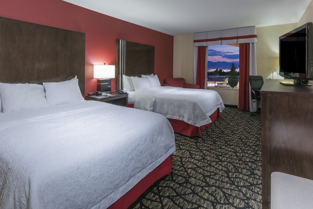 ROOM, 2 QUEEN BEDS, ACCESSIBLE