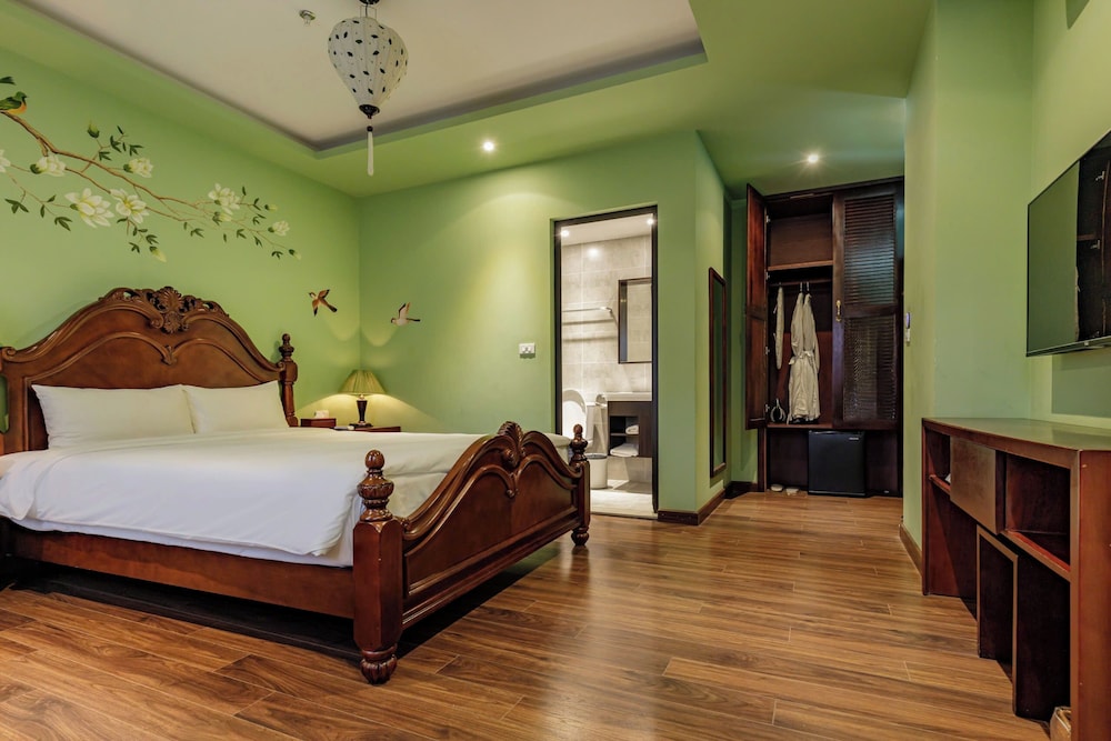 Le Grand Hanoi Hotel - The Oriental 9/24
