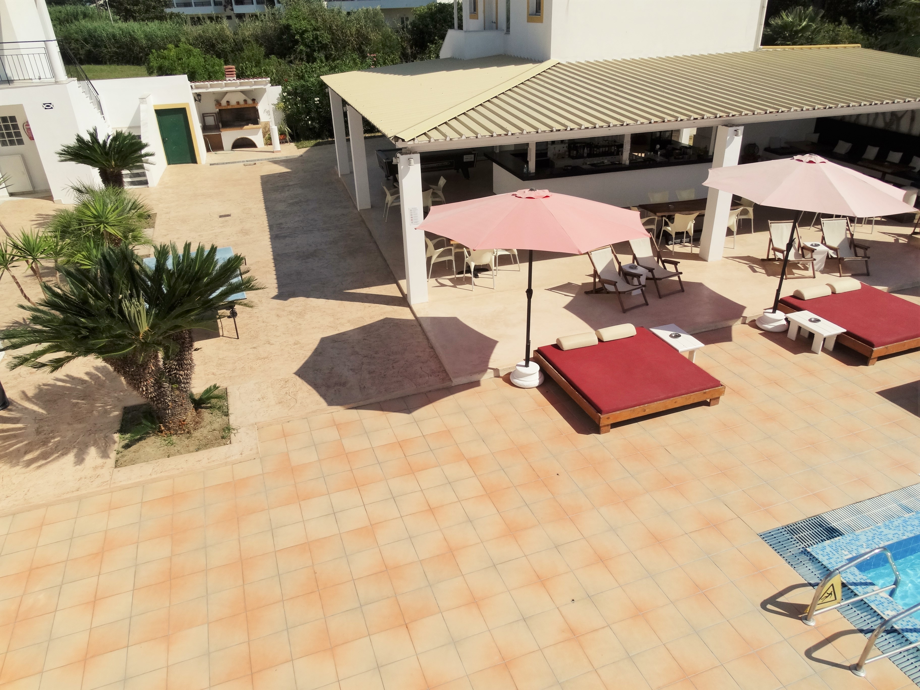 Oasis Beach Club 25/42