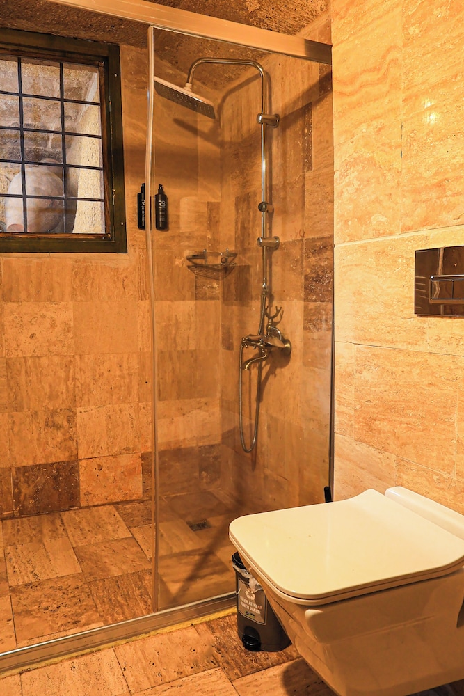 Casia Cave Suites 31/50