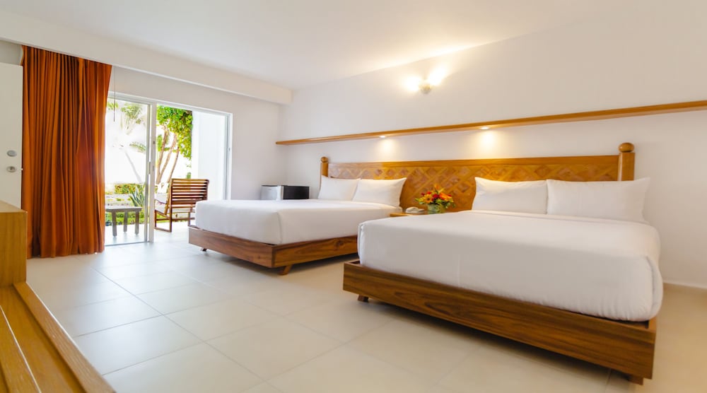 Beachscape Kin Ha Villas and Suites 45/89