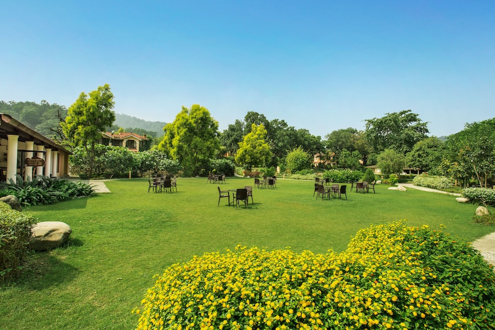 CORBETT RIVERVIEW RETREAT 16/66