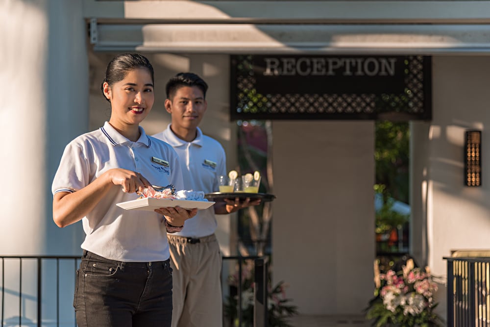 Dusit Thani Lubi Plantation Resort 8/67