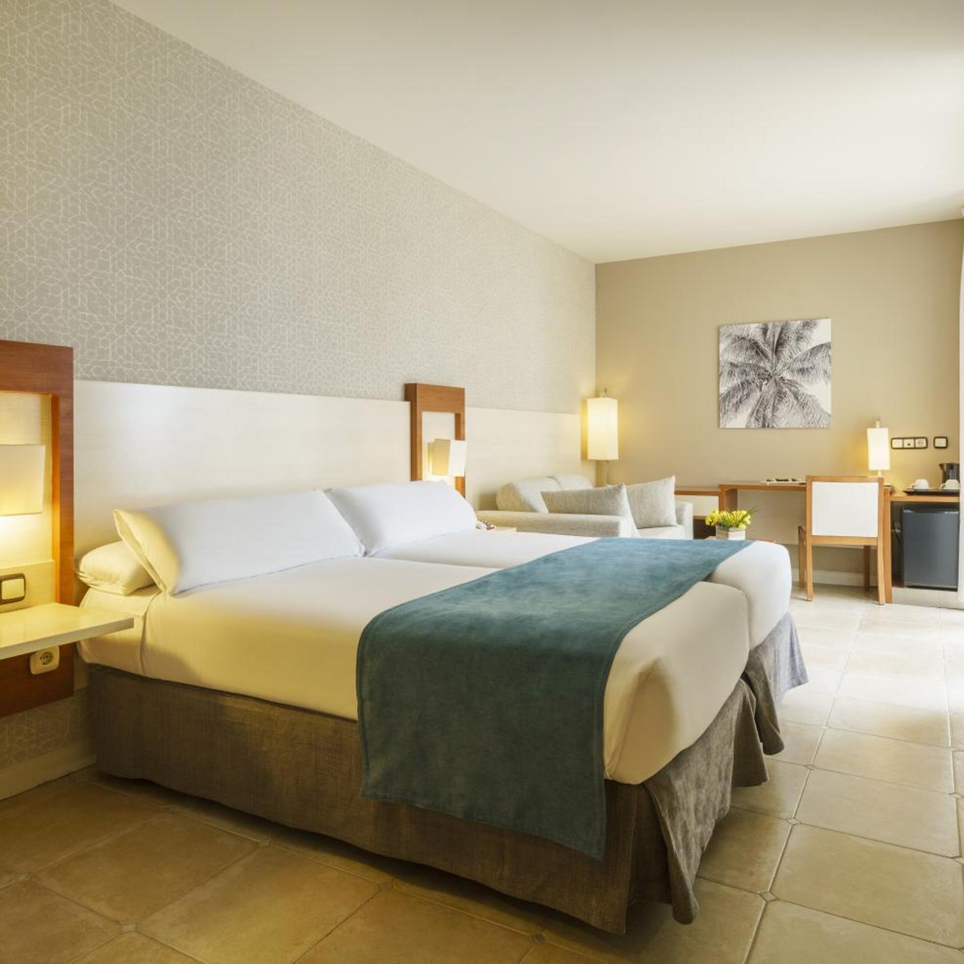Room, Double or Twin Bed, Side Sea View