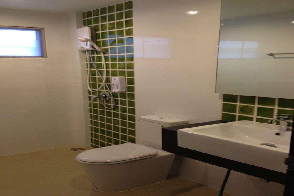The Sixnature Resort Bangsaen 14/56