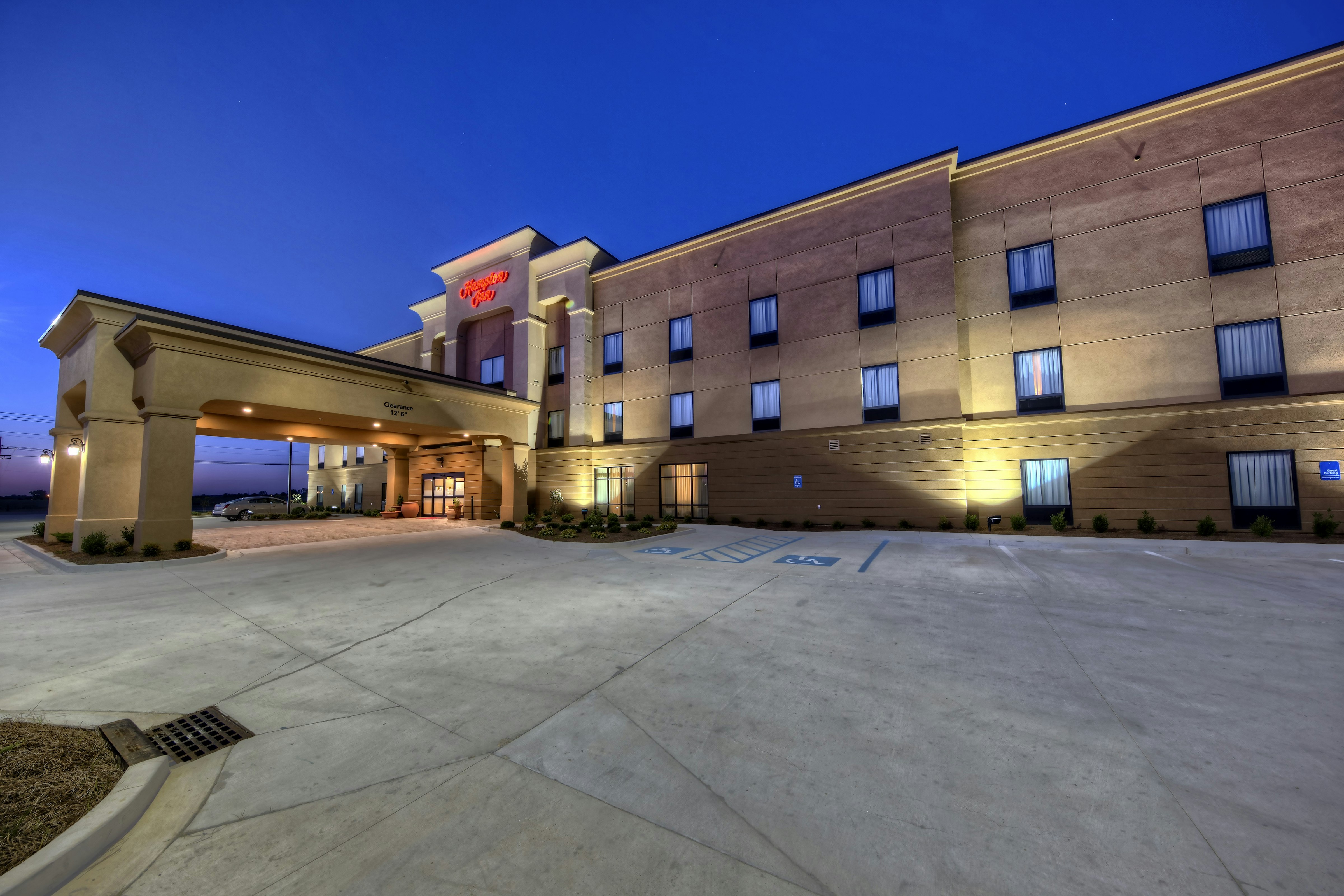 Hampton Inn Indianola 16/21