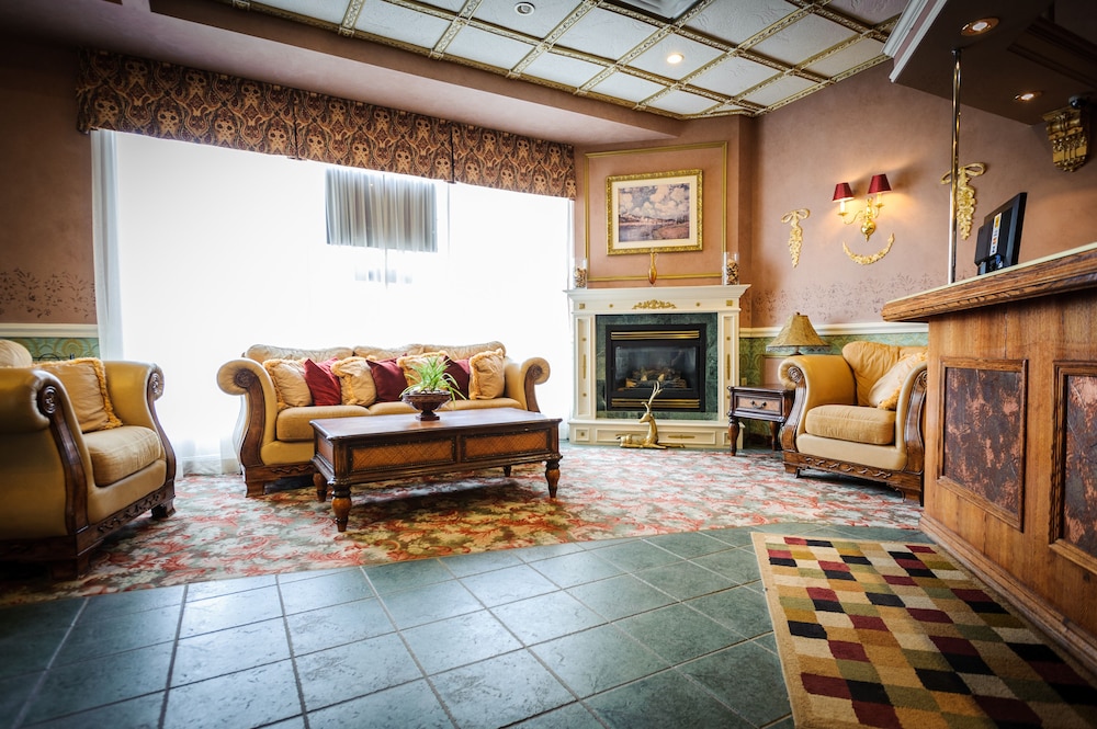 Peterborough Inn & Suites Hotel 51/64