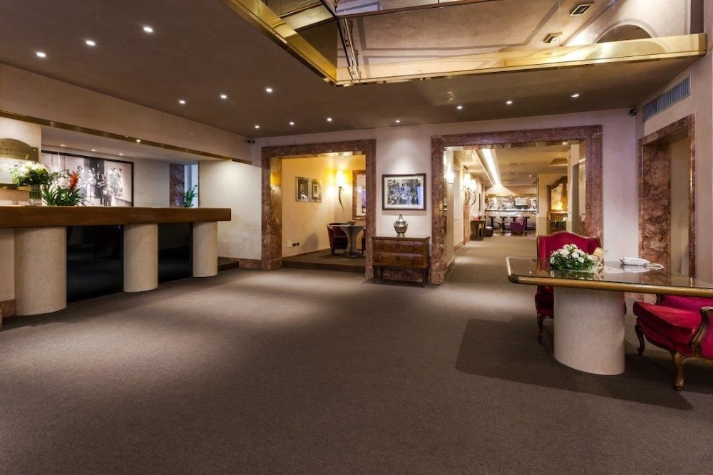 Hotel Accademia Verona 6/80