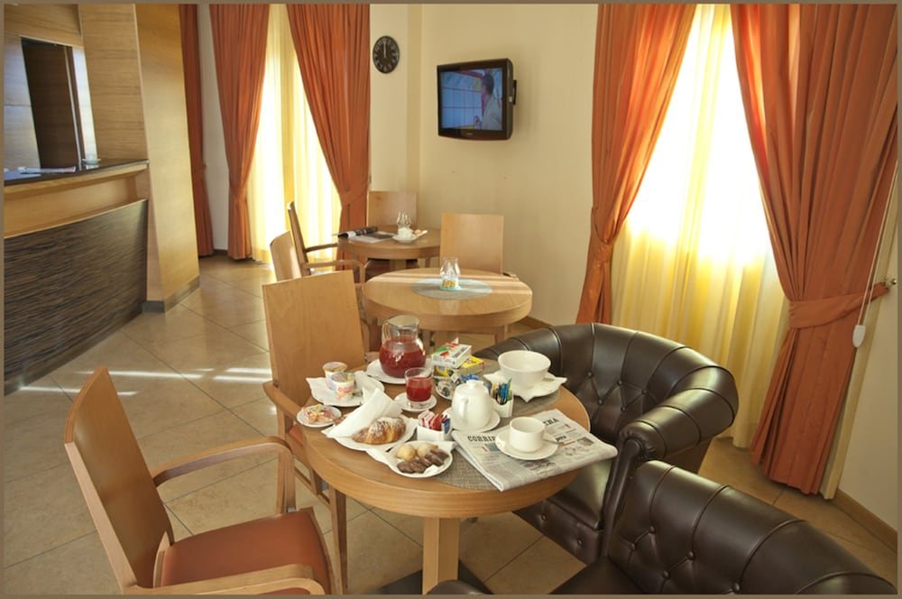 City Hotel Casoria 21/29