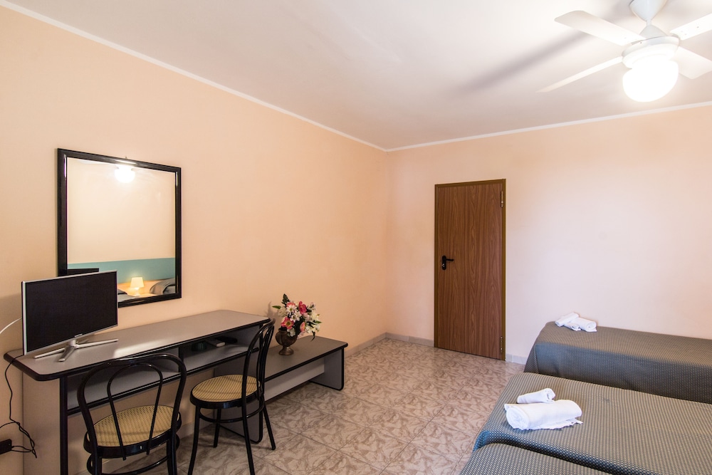 Racar Hotel &amp; Resort 28/45