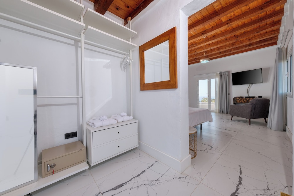 Casa Serena 10 9/50