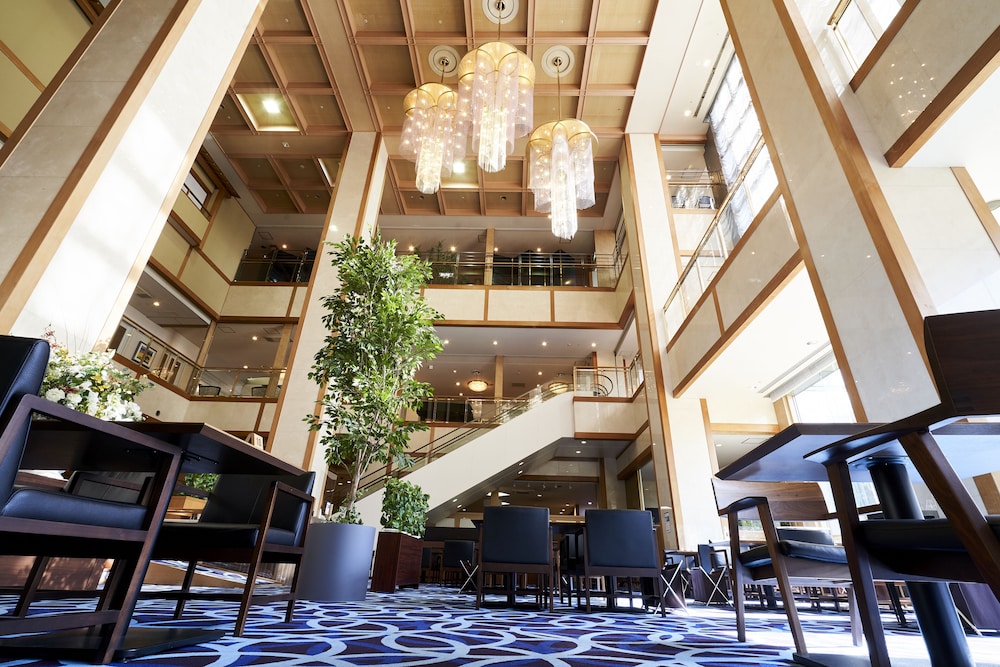 TSUKASA ROYAL HOTEL 62/72
