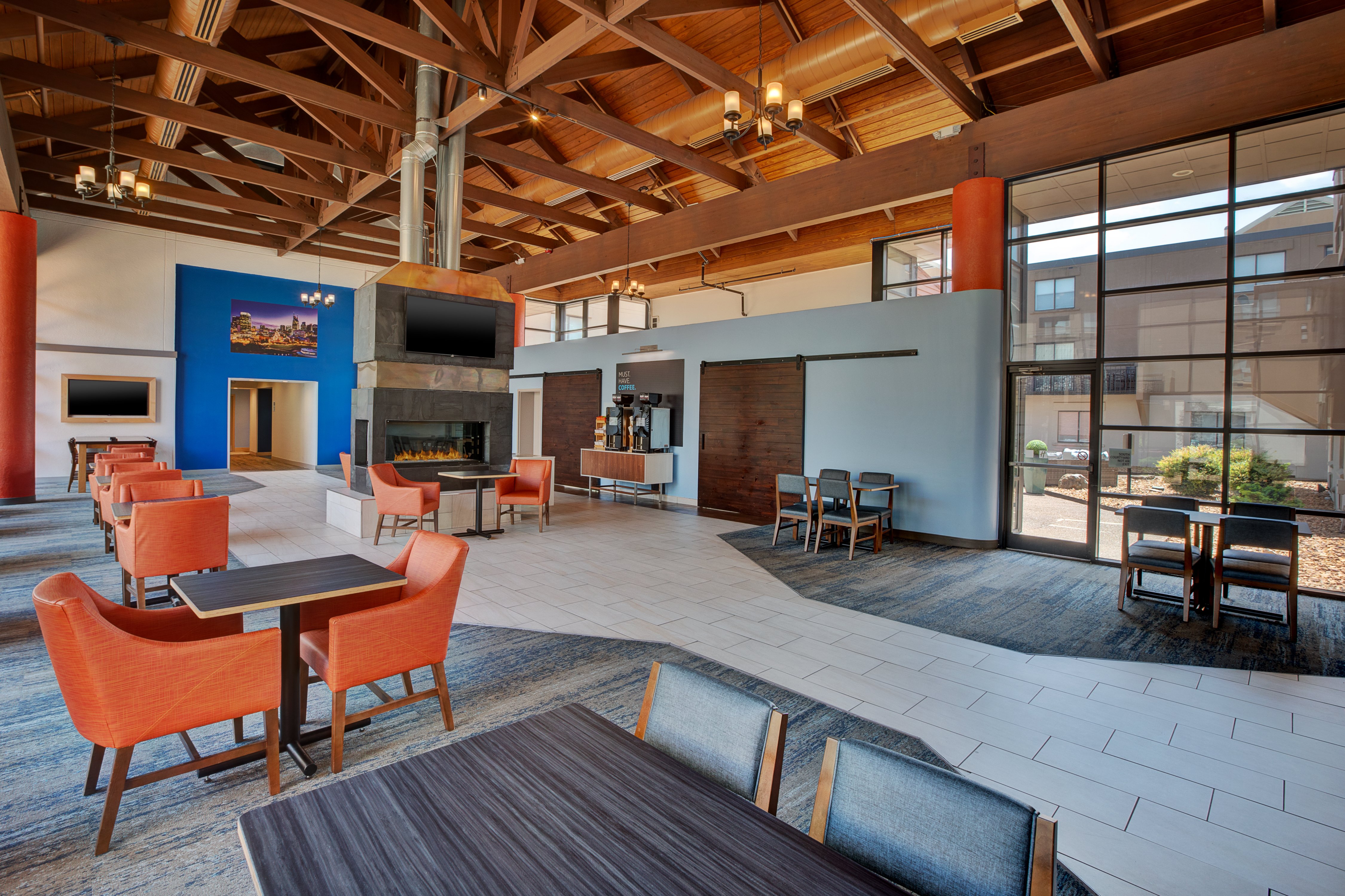 Holiday Inn Express Nashville Airport 32/49