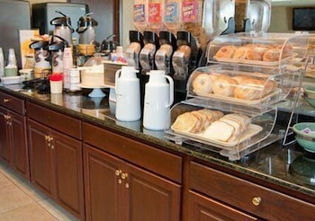 Quality Inn & Suites CVG Airport 23/30