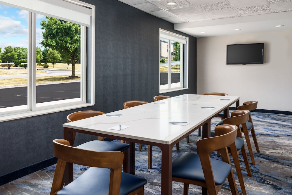 Fairfield Inn Harrisburg Hershey 47/53