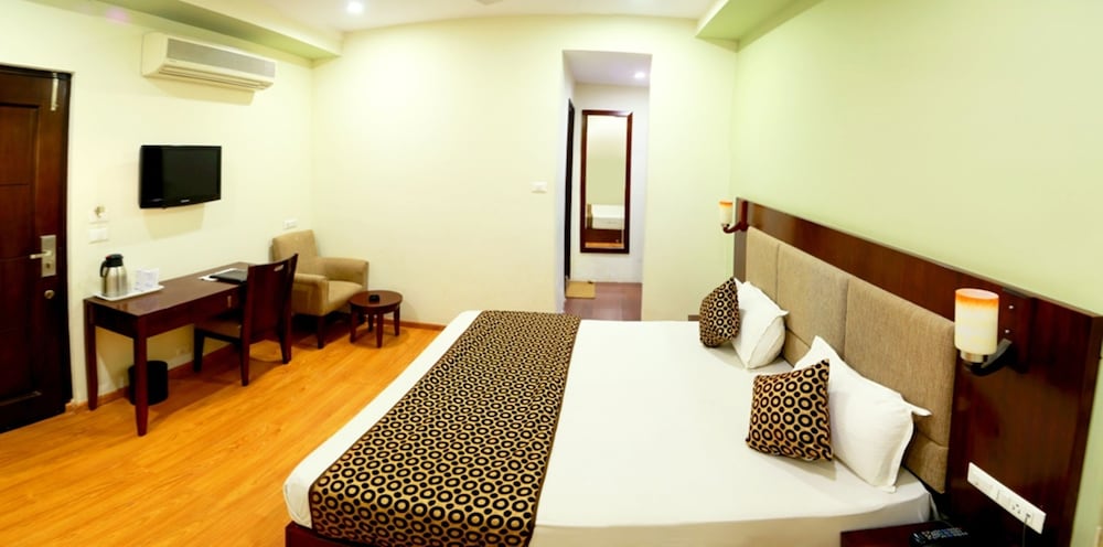 HOTEL ROYAL PALM 13/61
