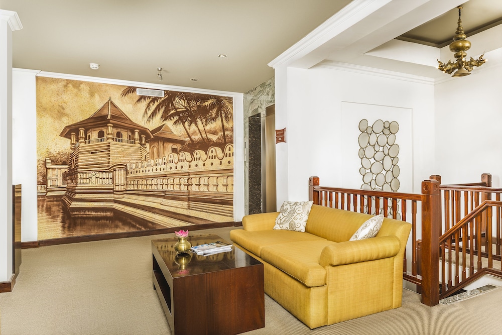 Kandy City Hotel 50/66