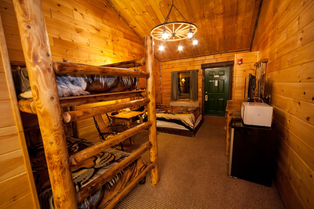 Log Cabin Lodge Suites 37/68