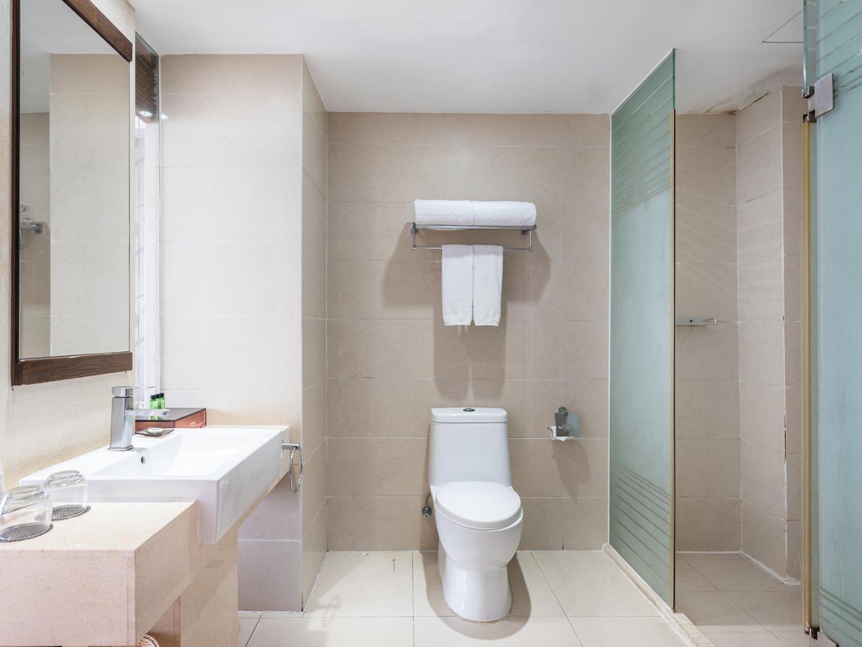 Barry Boutique Seaview Hotel Sanya 50/51