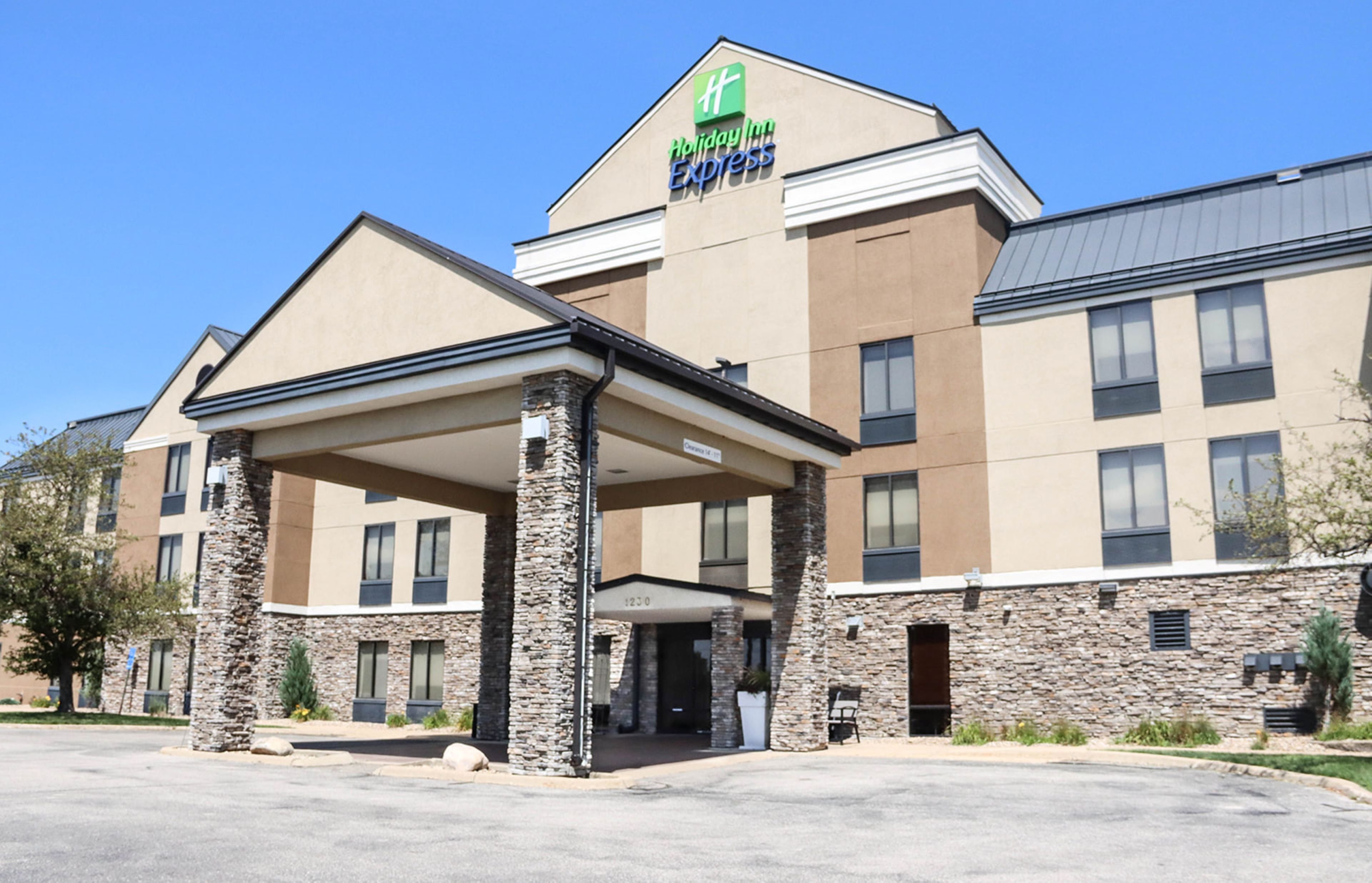Holiday Inn Express Cedar Rapids Collins Rd 38/40