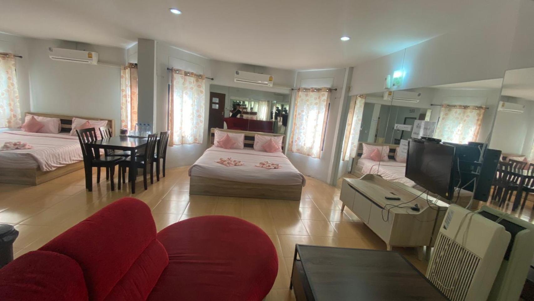 Alongkorn hotel by SB 29/44