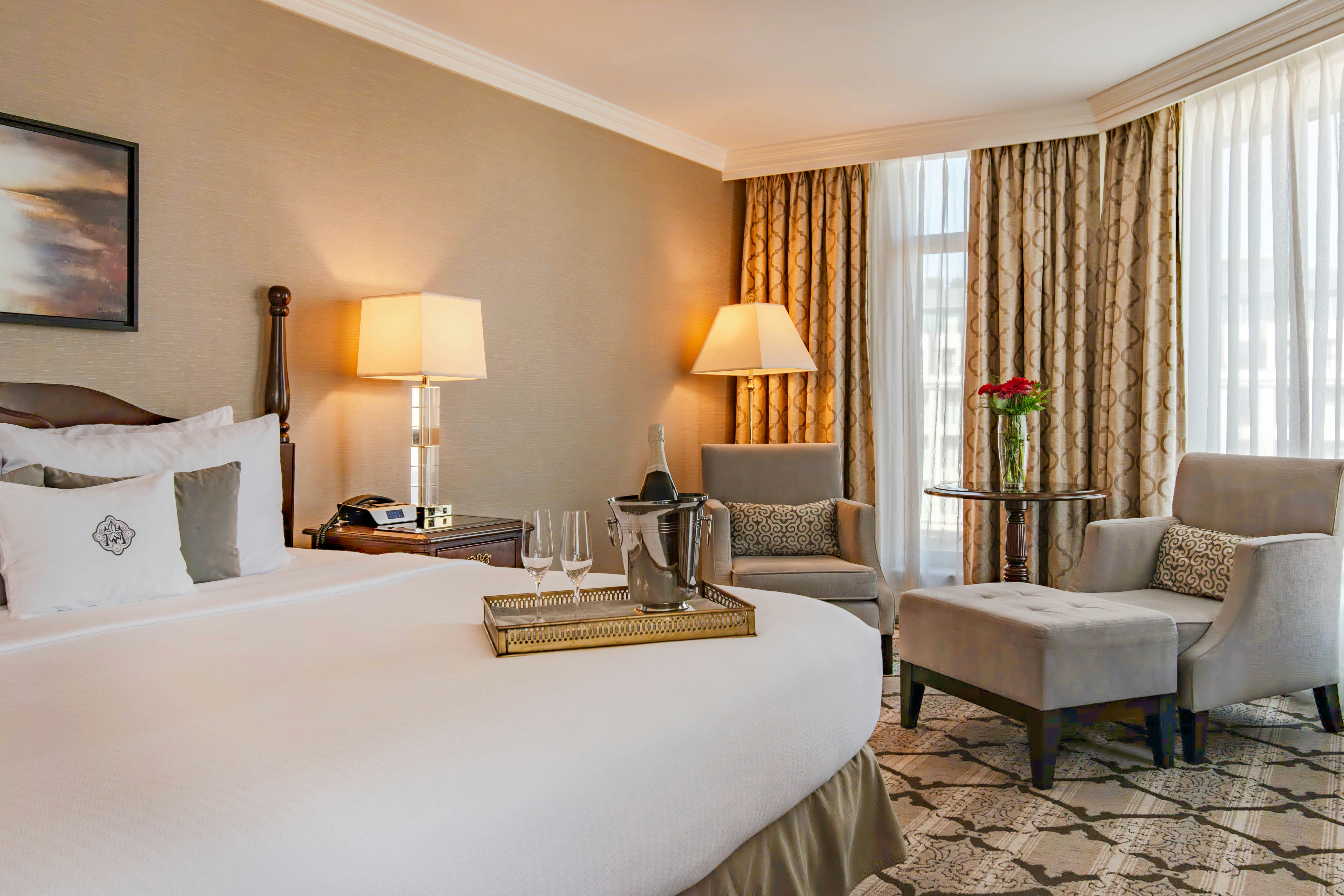 Magnolia Hotel And Spa 24/73