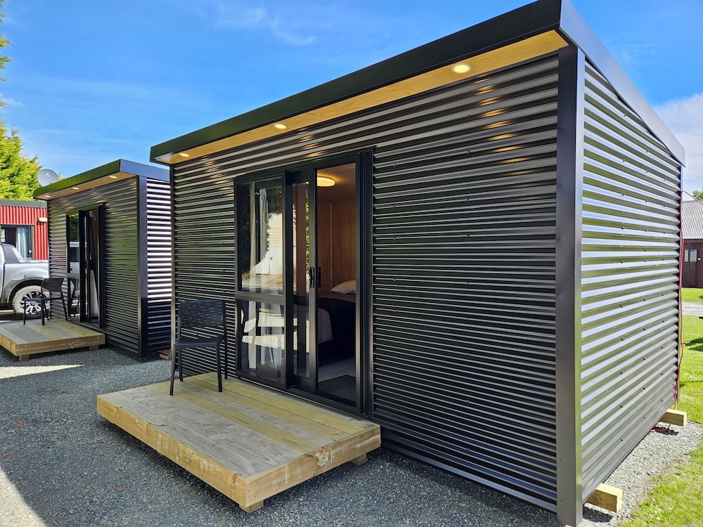 Te Anau Top 10 Holiday Park 51/58