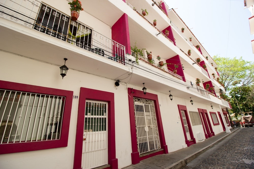 Suites Plaza del Río 2/73