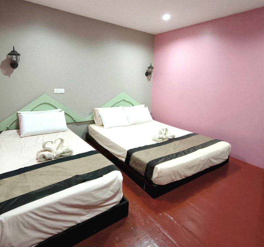 OYO 90906 Rumah Rehat Awana 14/45