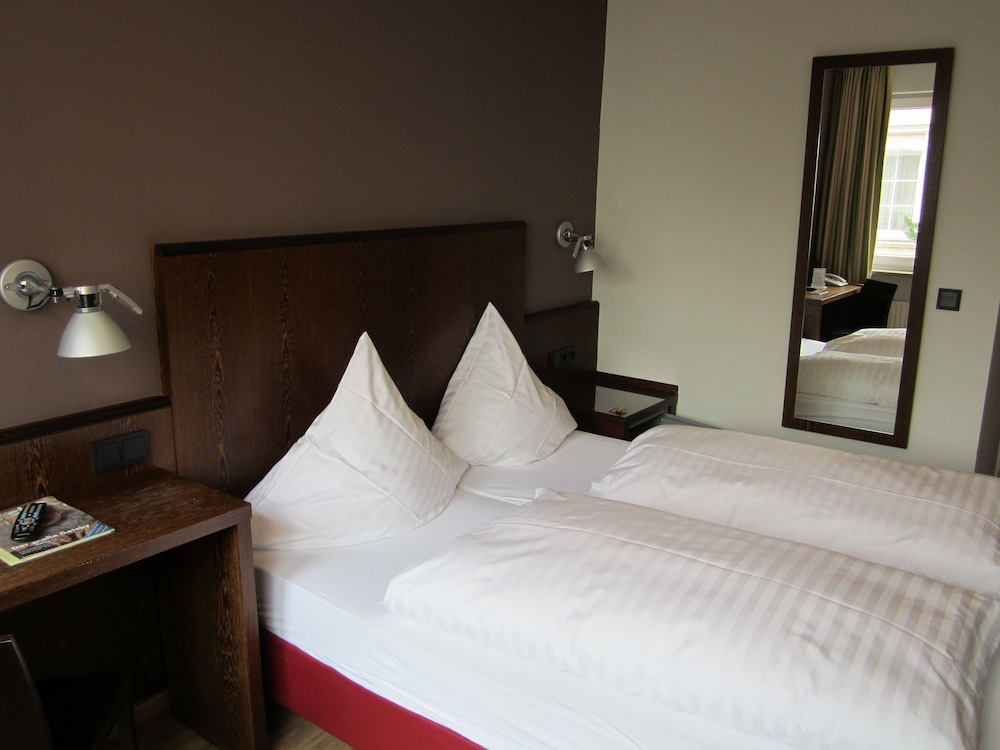 Westend Hotel 23/53