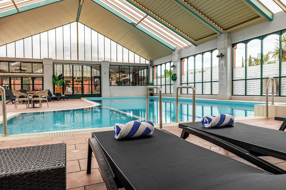 All Seasons Resort Hotel 36/66