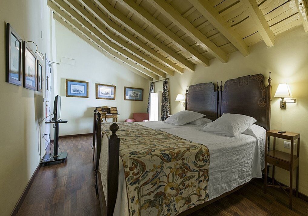 Basic Double Room (Annex), Las Casas De La Juderia Sevilla 6/10