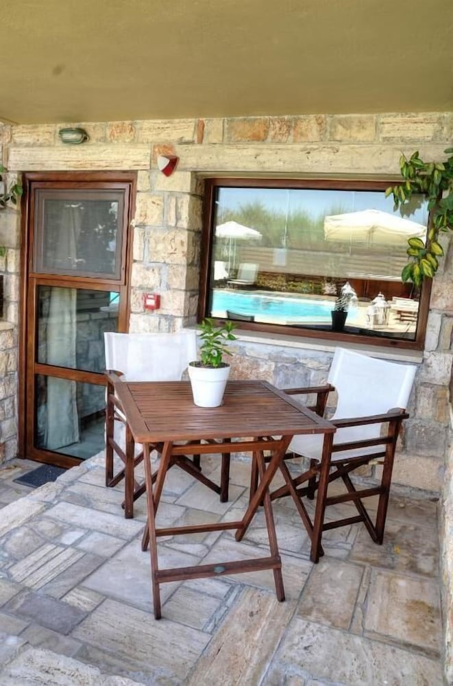 Enalio Suites 38/42