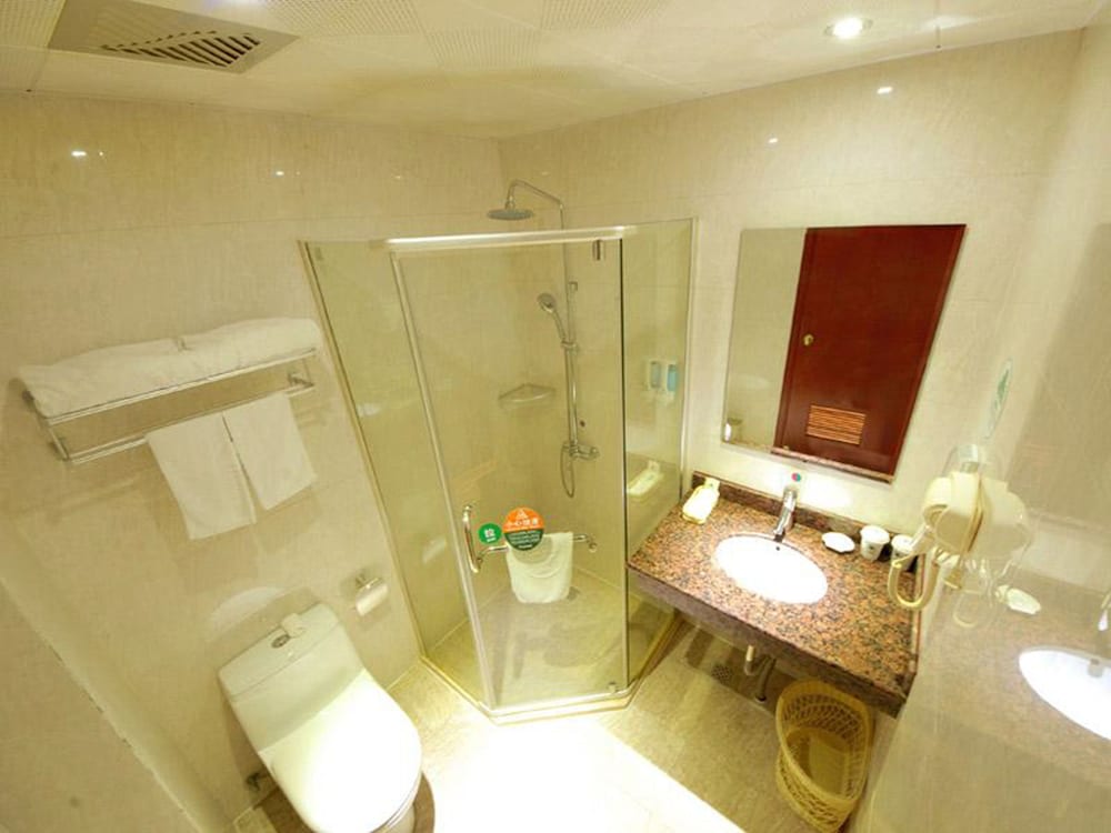 Greentree Inn Jiangsu Taizhou Jingjiang Bus Station Express Hotel 21/41